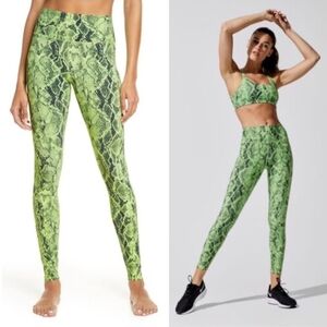 Alo Yoga Snakeskin Vapor Leggings Green Size Small